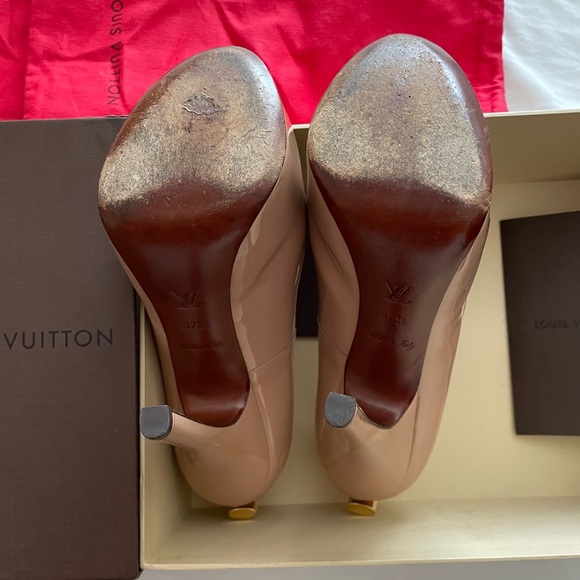 Women’s Louis Vuitton “oh really” high heels - Picture 5 of 9